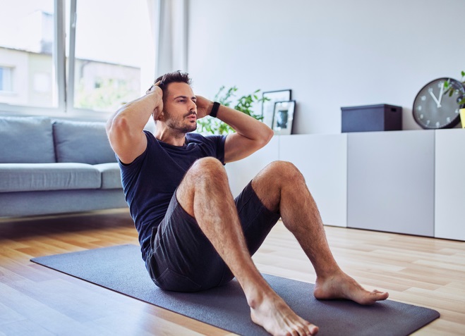 Situps hemma för mage